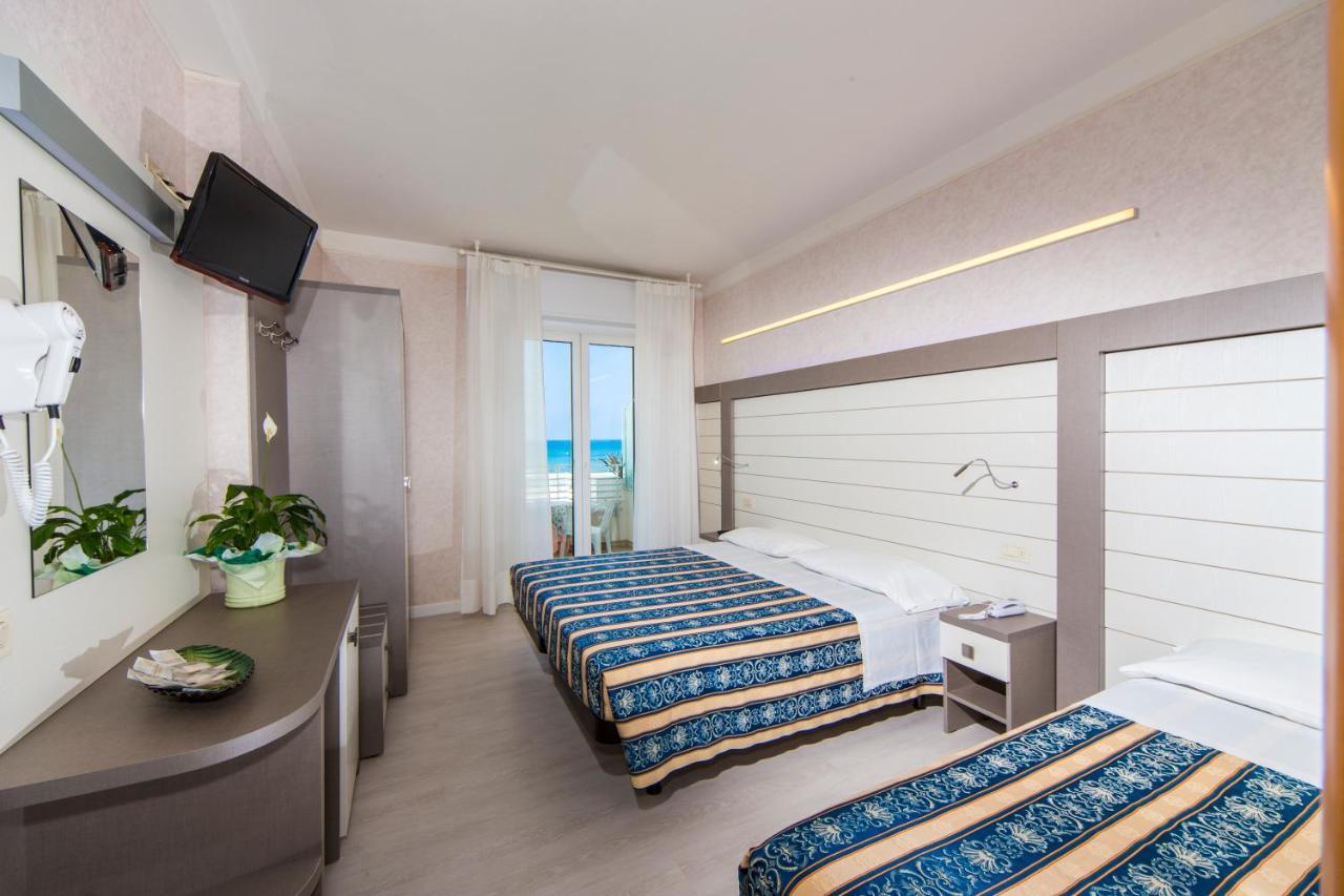Hotel Record Riccione Exterior foto