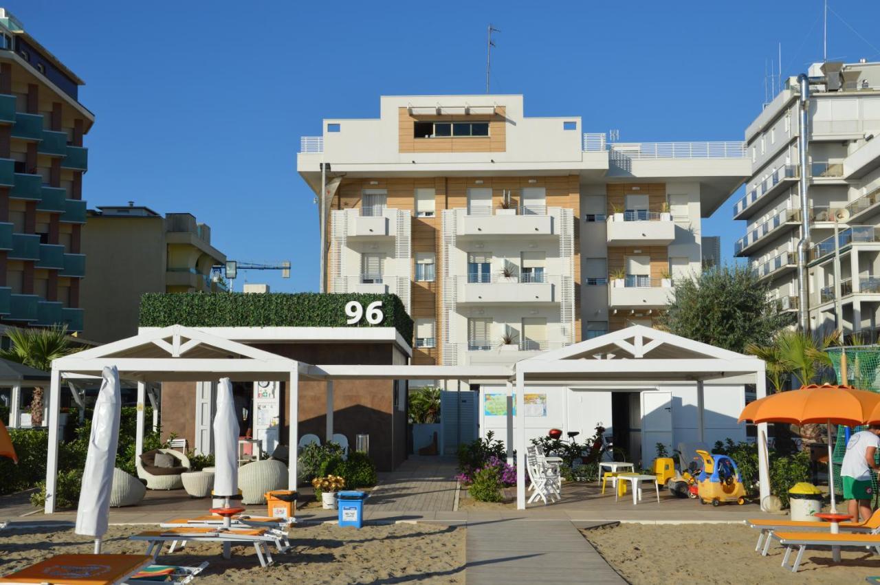 Hotel Record Riccione Exterior foto