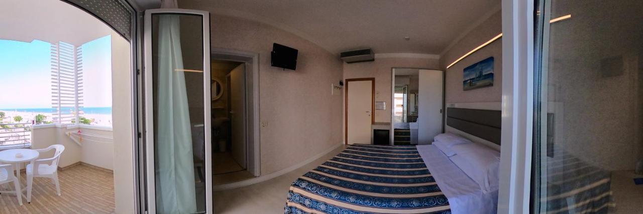 Hotel Record Riccione Exterior foto