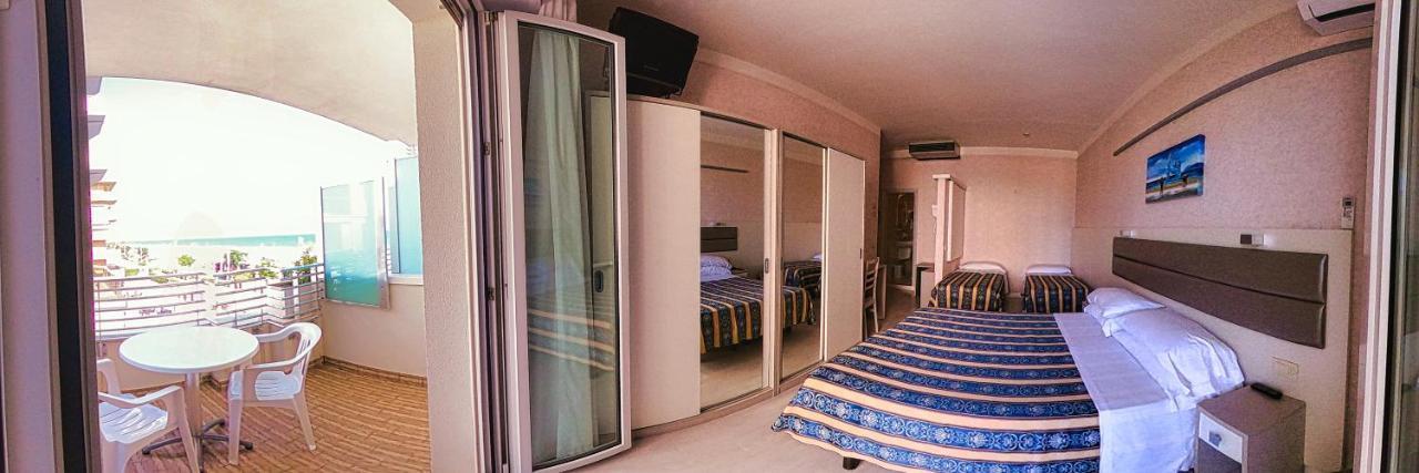 Hotel Record Riccione Exterior foto